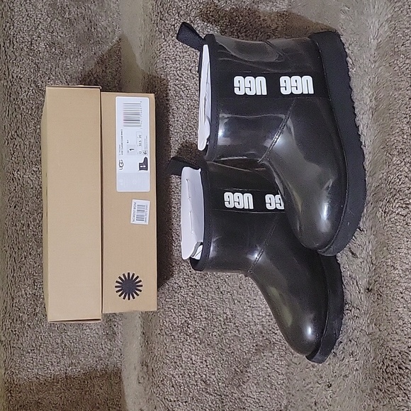 UGG Other - Uggs Waterproof kids boots size 1